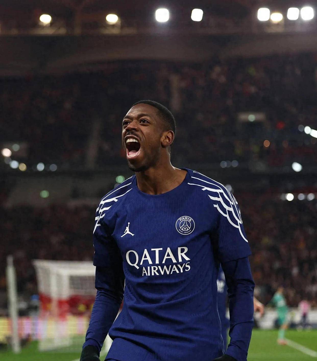 开云体育官方网-包含西亚卡姆连续十场比赛得分超过刷新纪录，巴黎圣日耳曼不断突破！的词条