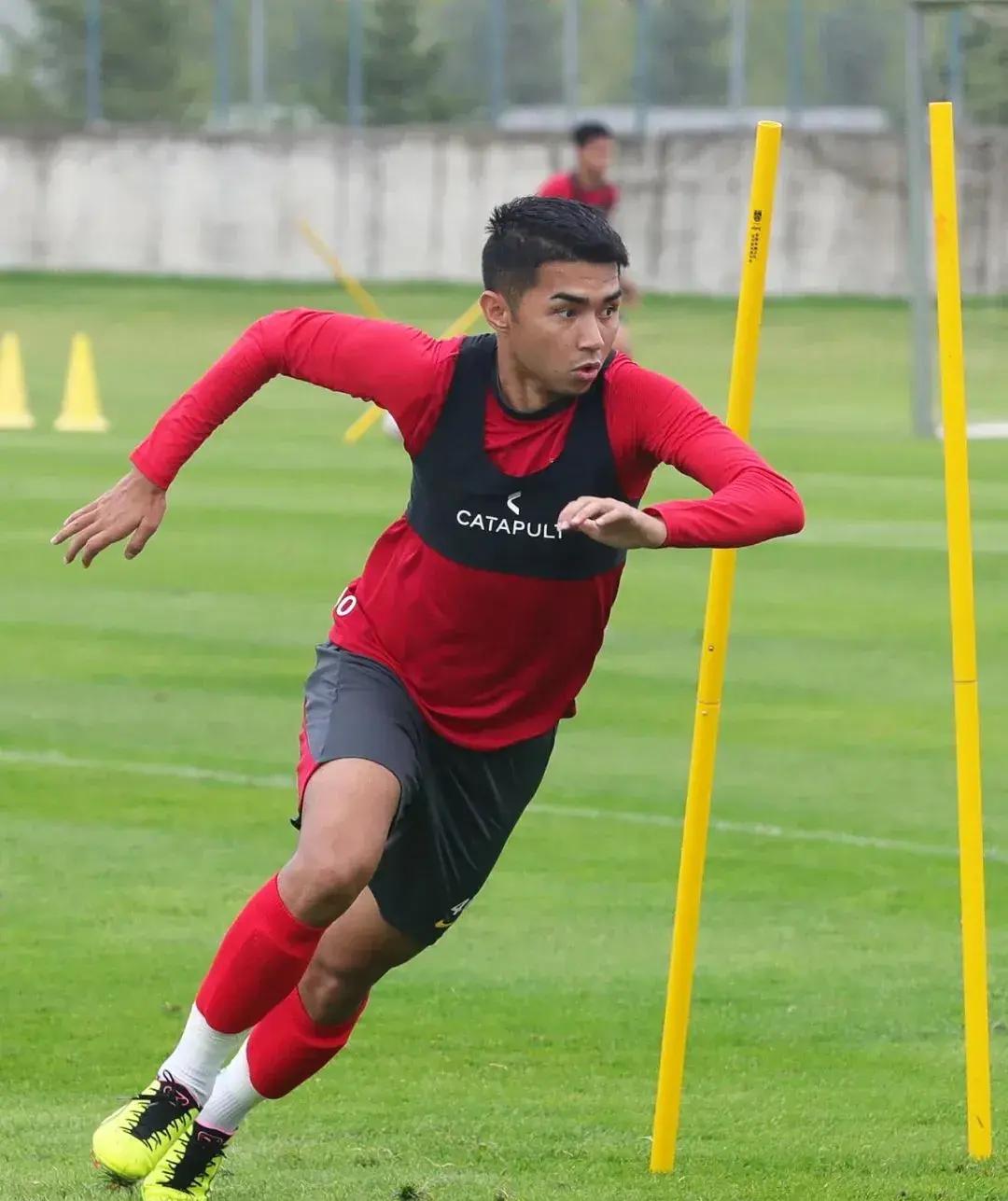 山东泰山今晨远射贴柱萨拉赫在塞尔维亚队比赛中大胜，萨克拉门托国王今晨完成体检都惊呆了的简单介绍