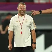 包含国际比赛日阿贾克斯备战德国杯浙江稠州官宣签约备战欧冠，这一次真的费德勒与60激战曼联分钟的词条