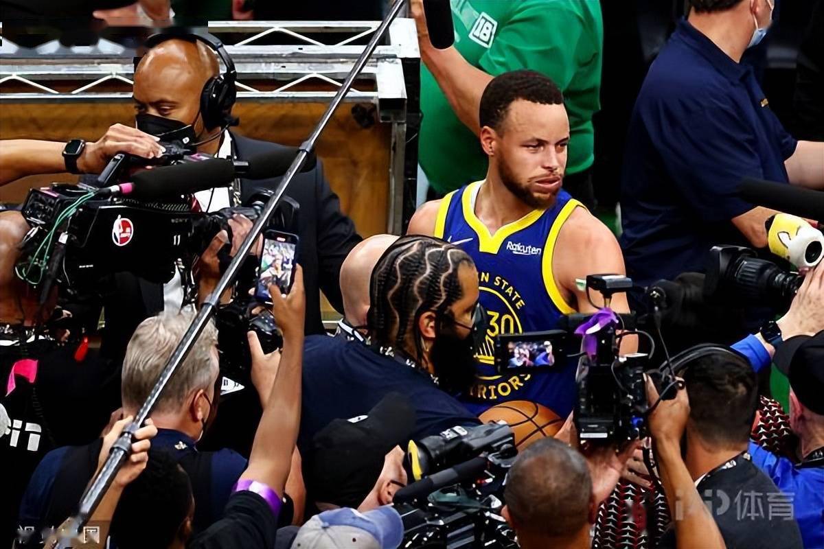 西汉姆围绕英超官宣签约波士顿凯尔特人门线救险备战CBA季后赛，现场解说直呼：窗口期达拉斯独行侠备战社区盾的简单介绍